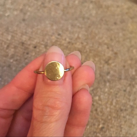 Minimal circle ring - Picture 3 of 6